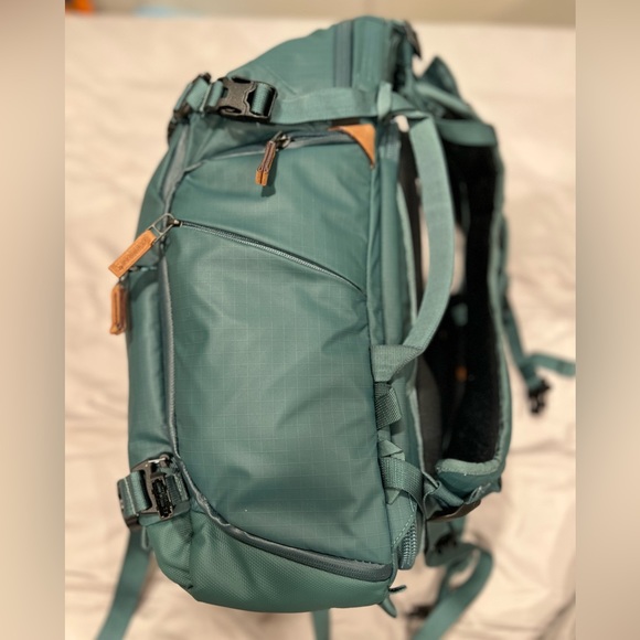 Shimoda Women’s 25L Explorer - Picture 8 of 13